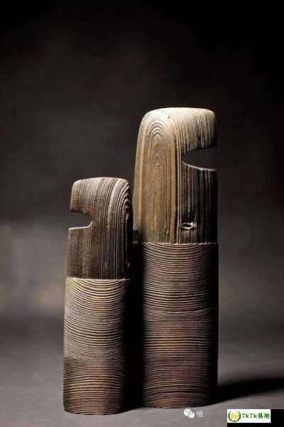 由木雕艺术发展而来的二位，成为当代设计师的灵感源泉